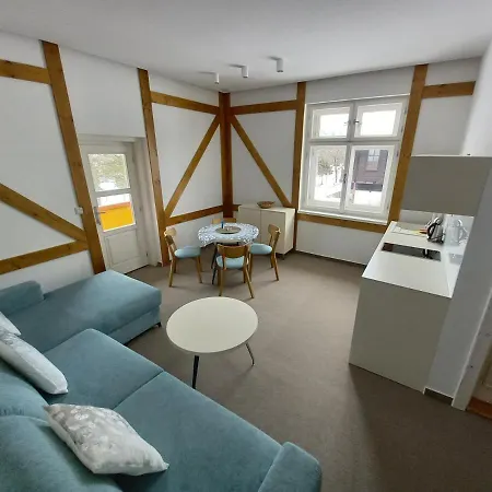 Kollar 15 Apartment *